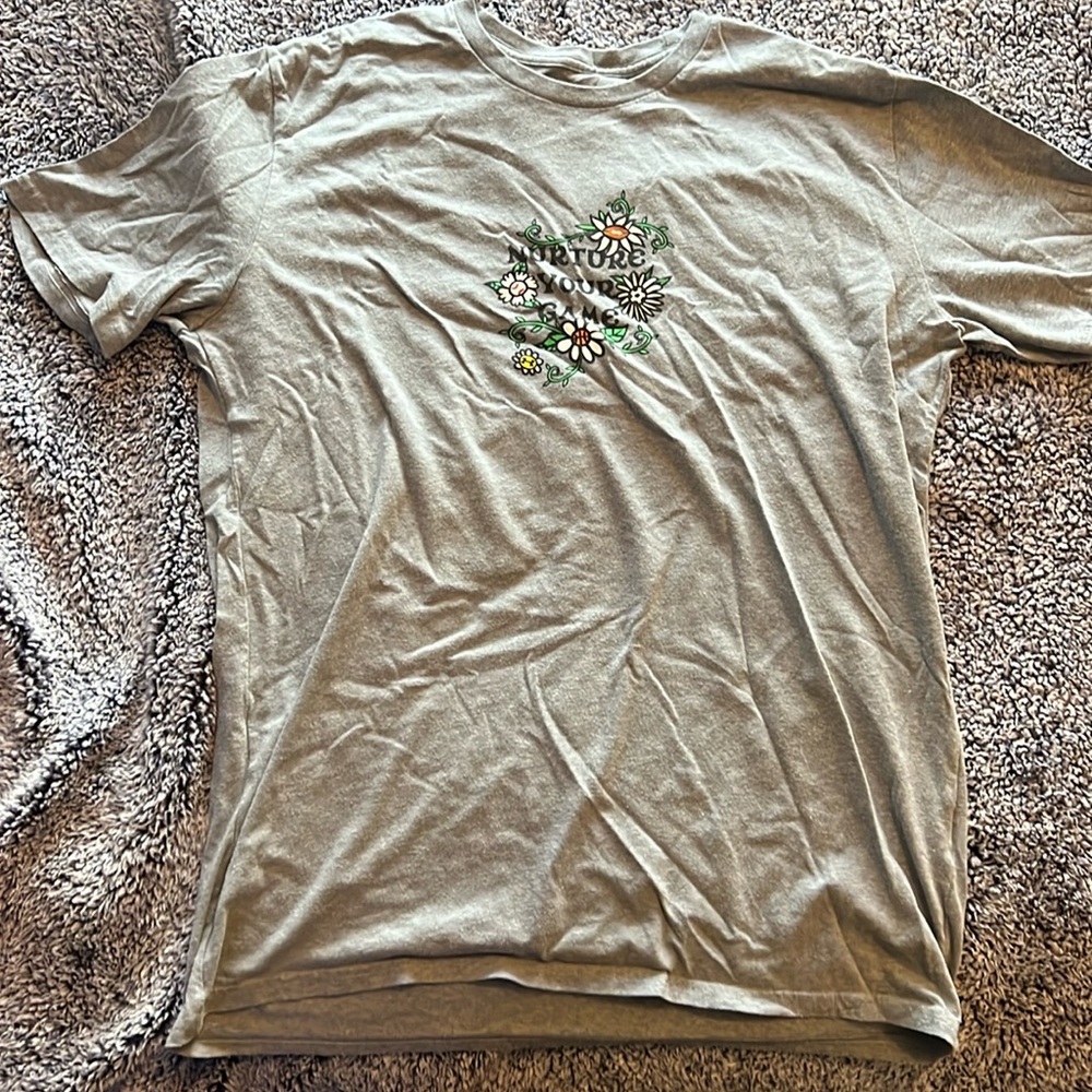 Under armor men’s shirt